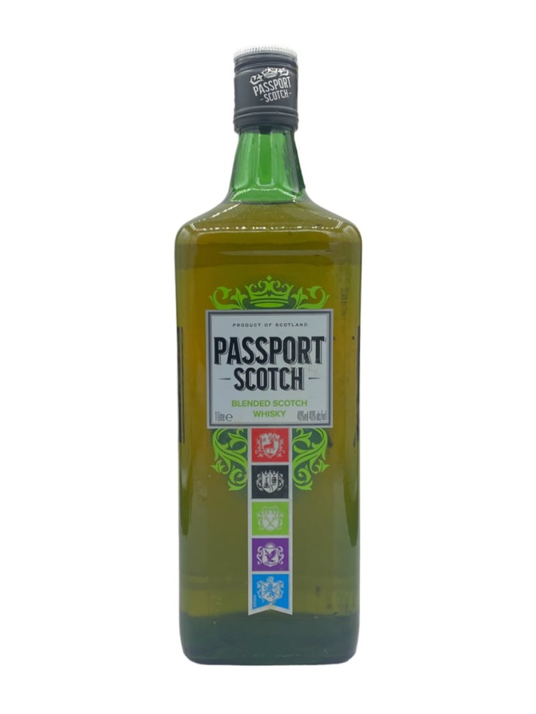 Whisky Passport 70cl  - Etiqueta deteriorada