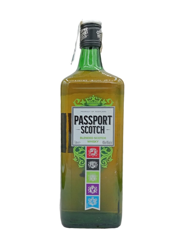 Whisky Passport 1L - Etiqueta deteriorada